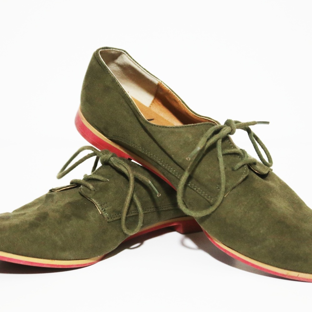 Vintage Army Green Bucks